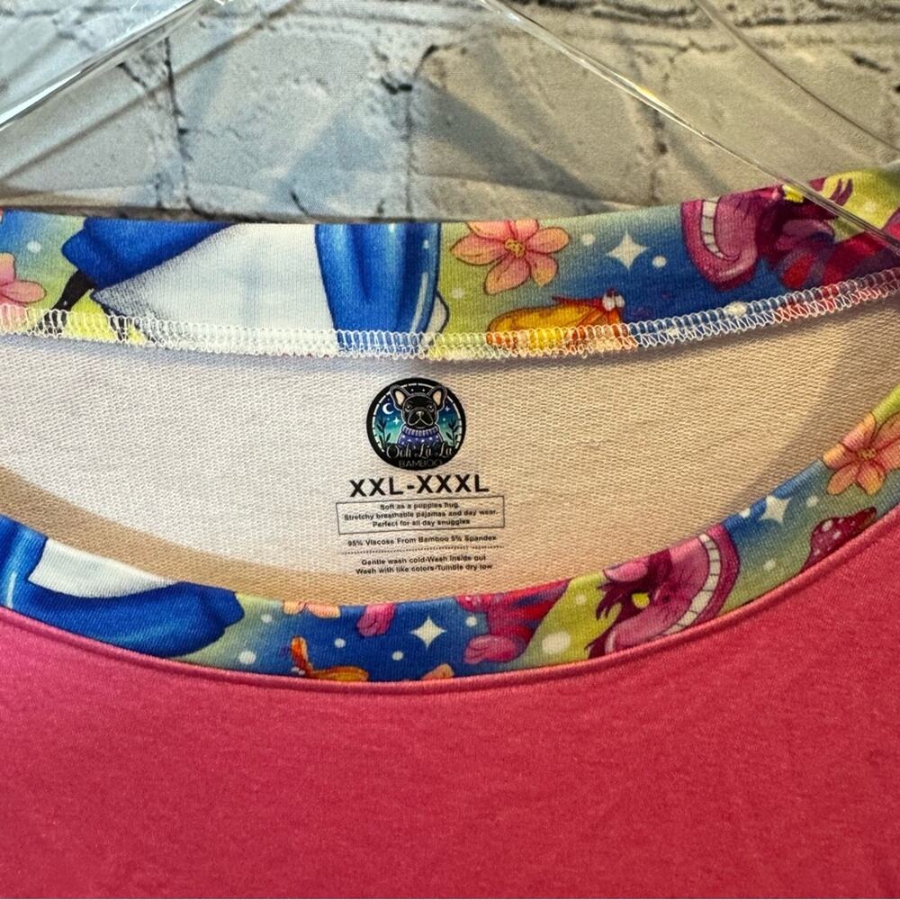 Ooh La La Bamboo Alice in Wonderland MAMA Women’s Bamboo Crewneck Shirt - Picture 4 of 4
